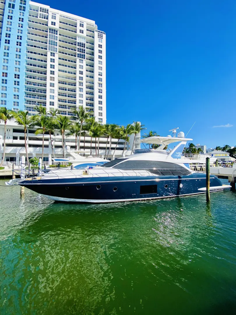 2018 Azimut flybridge