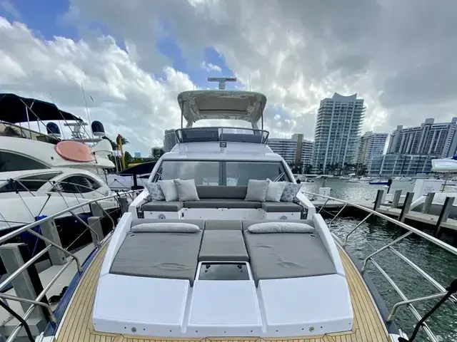 Azimut Flybridge