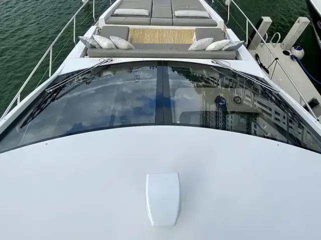 Azimut Flybridge