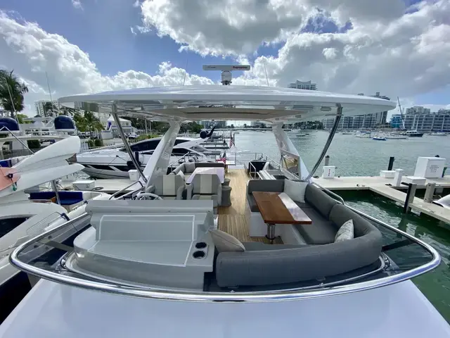 Azimut Flybridge