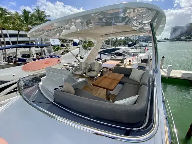 Azimut Flybridge