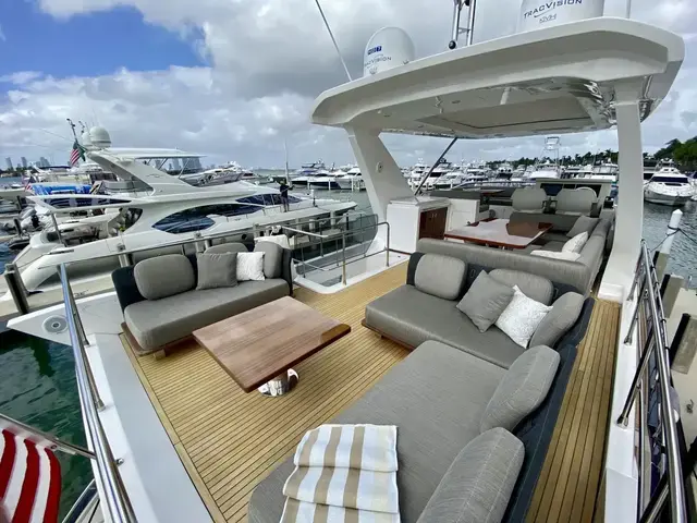 Azimut Flybridge