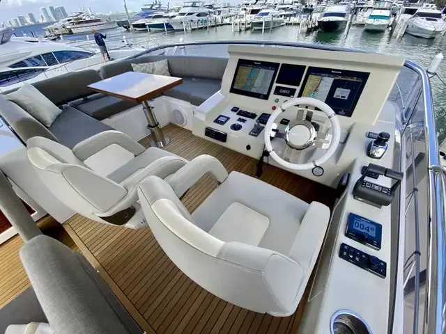 Azimut Flybridge