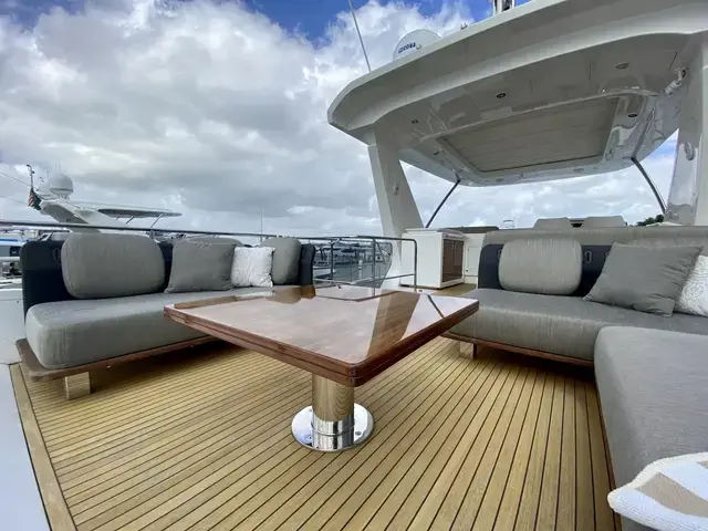 Azimut Flybridge