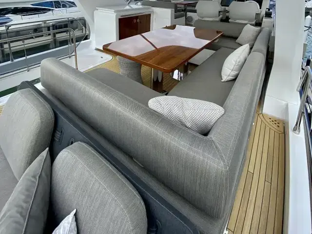 Azimut Flybridge