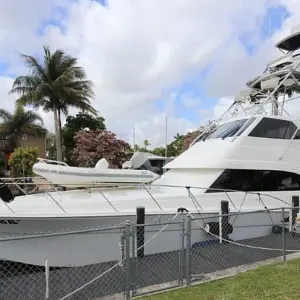 2004 Riviera Enclosed Flybridge