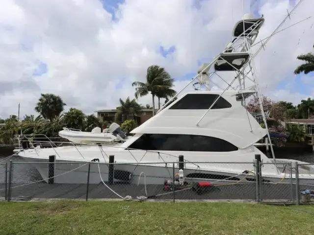 Riviera Enclosed Flybridge