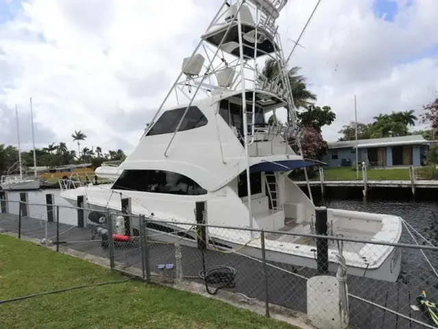 Riviera Enclosed Flybridge