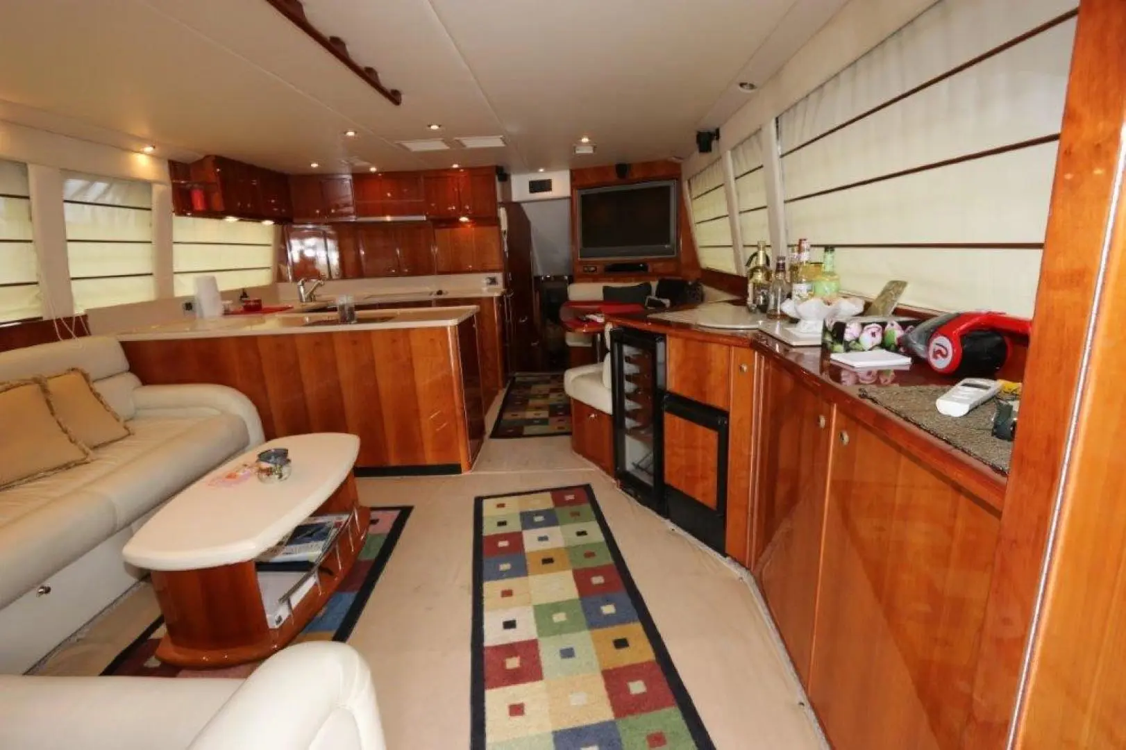 2004 Riviera enclosed flybridge