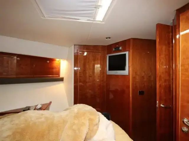 Riviera Enclosed Flybridge