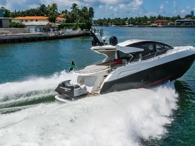 Sunseeker Predator