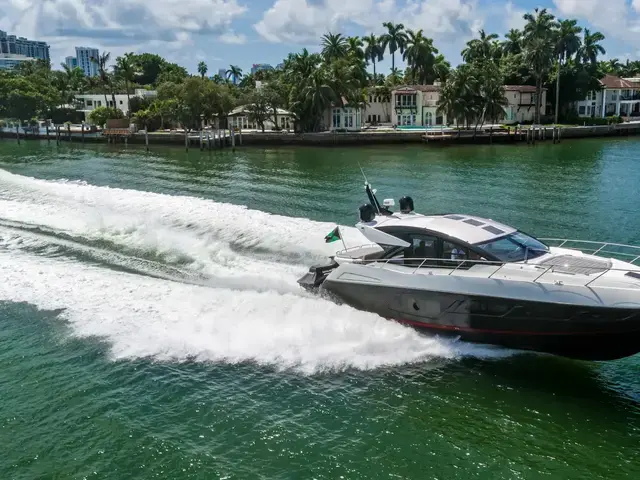 Sunseeker Predator