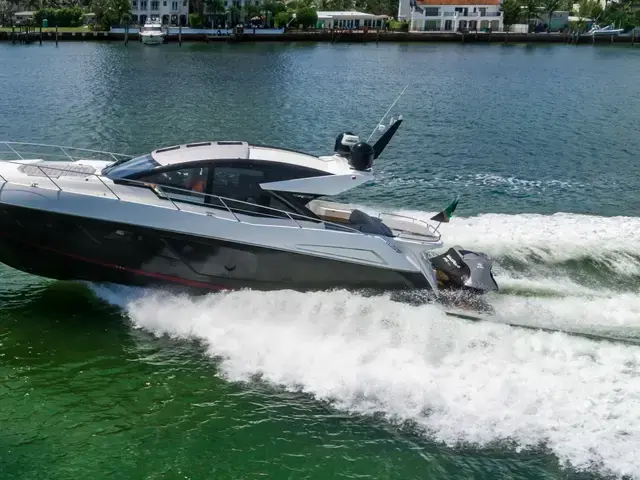 Sunseeker Predator