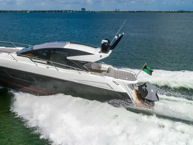 Sunseeker Predator