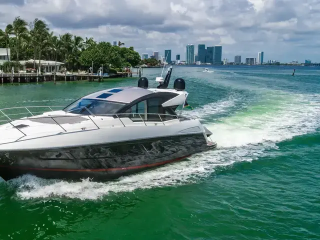 Sunseeker Predator