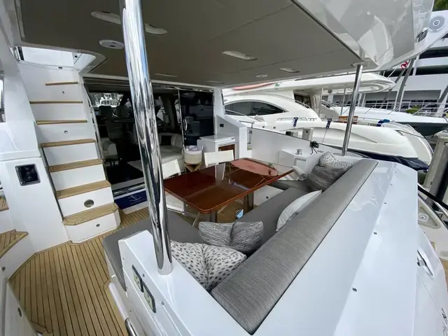 Azimut Flybridge