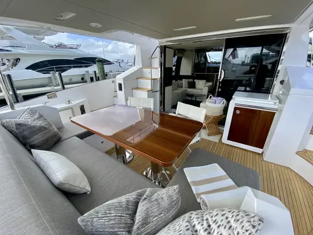 Azimut Flybridge