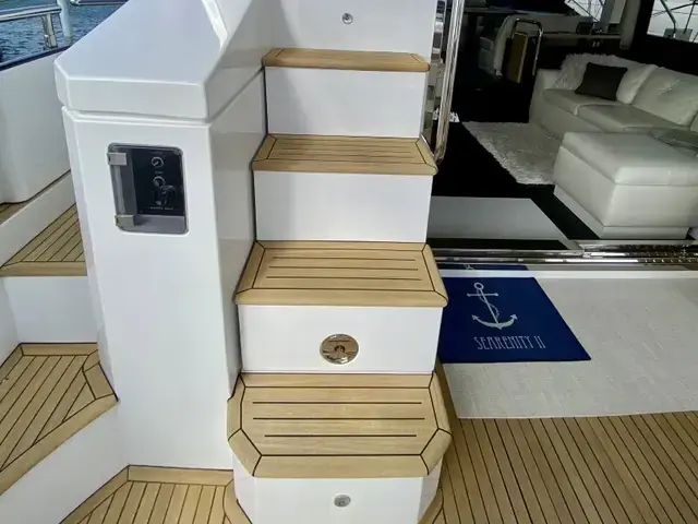 Azimut Flybridge