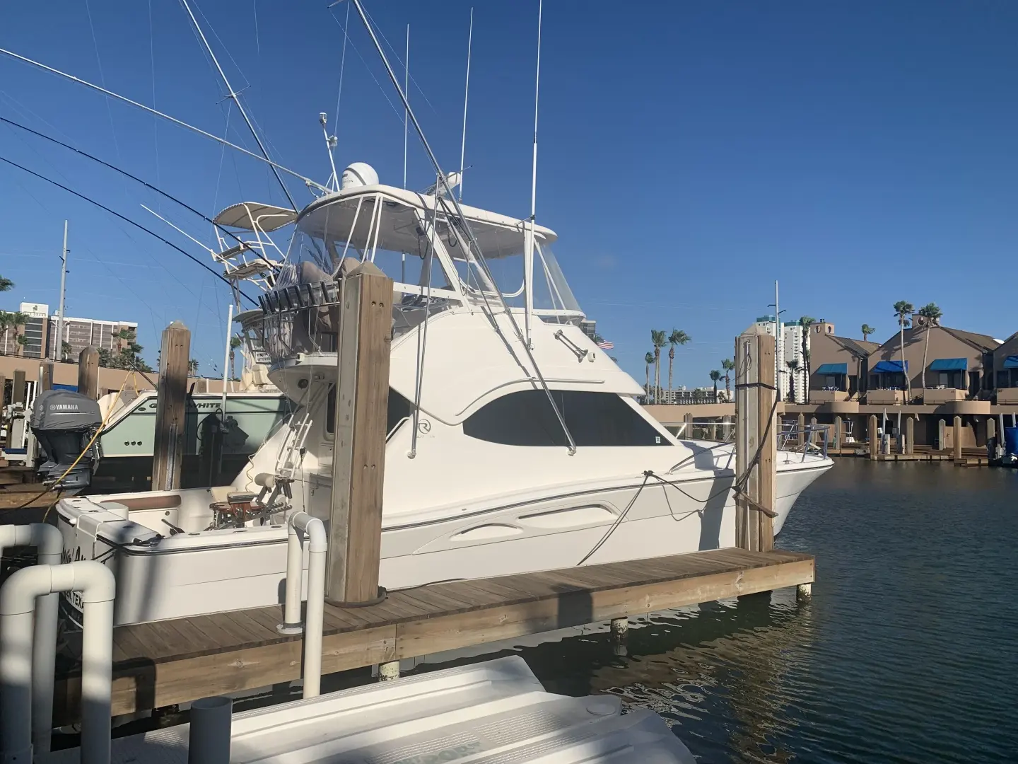 2008 Riviera 42 flybridge