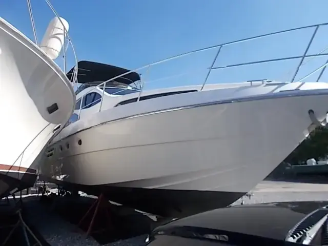 Azimut 46