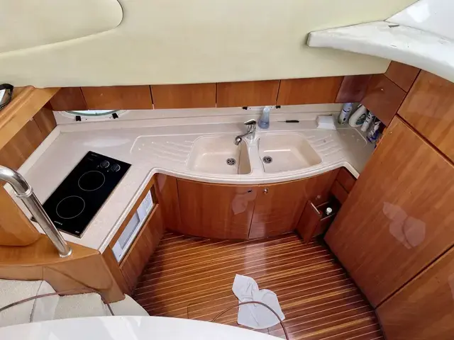 Azimut 46