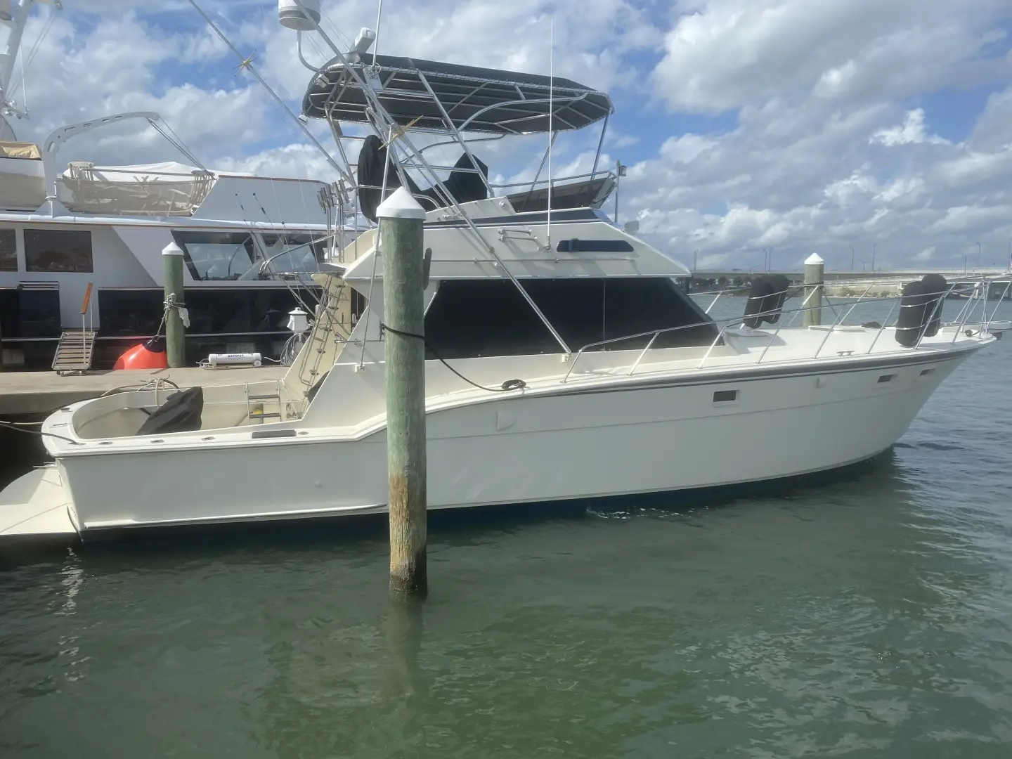 1986 Hatteras 42 convertible