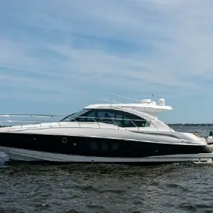 2013 Cruisers Yachts 45 Cantius