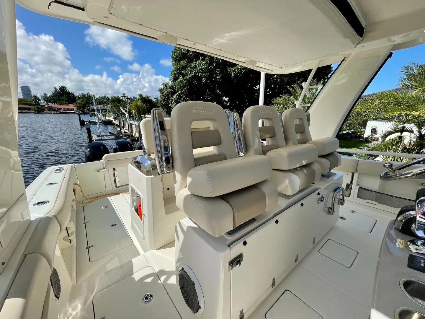 2016 Boston Whaler 420 outrage