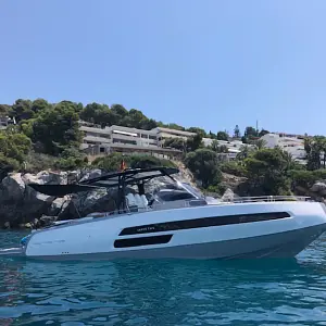 2018 Invictus Boats 370 GT