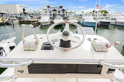 Boston Whaler 350 Defiance