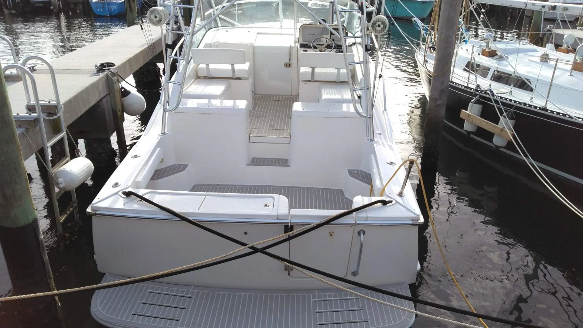 2007 Luhrs 31 open