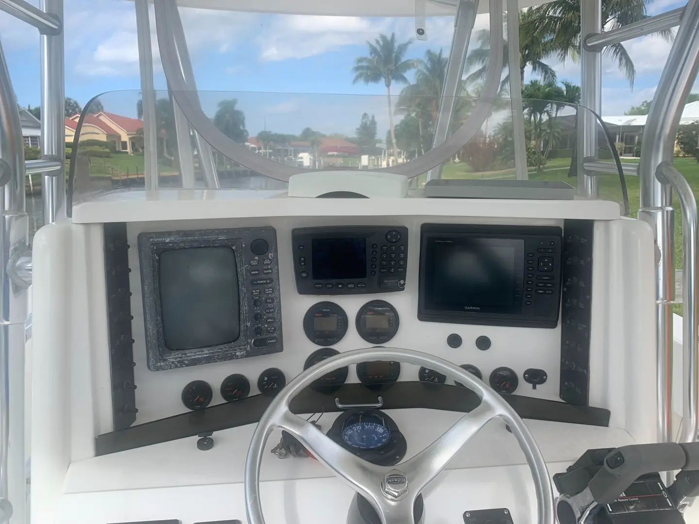 2001 Venture 34 center console