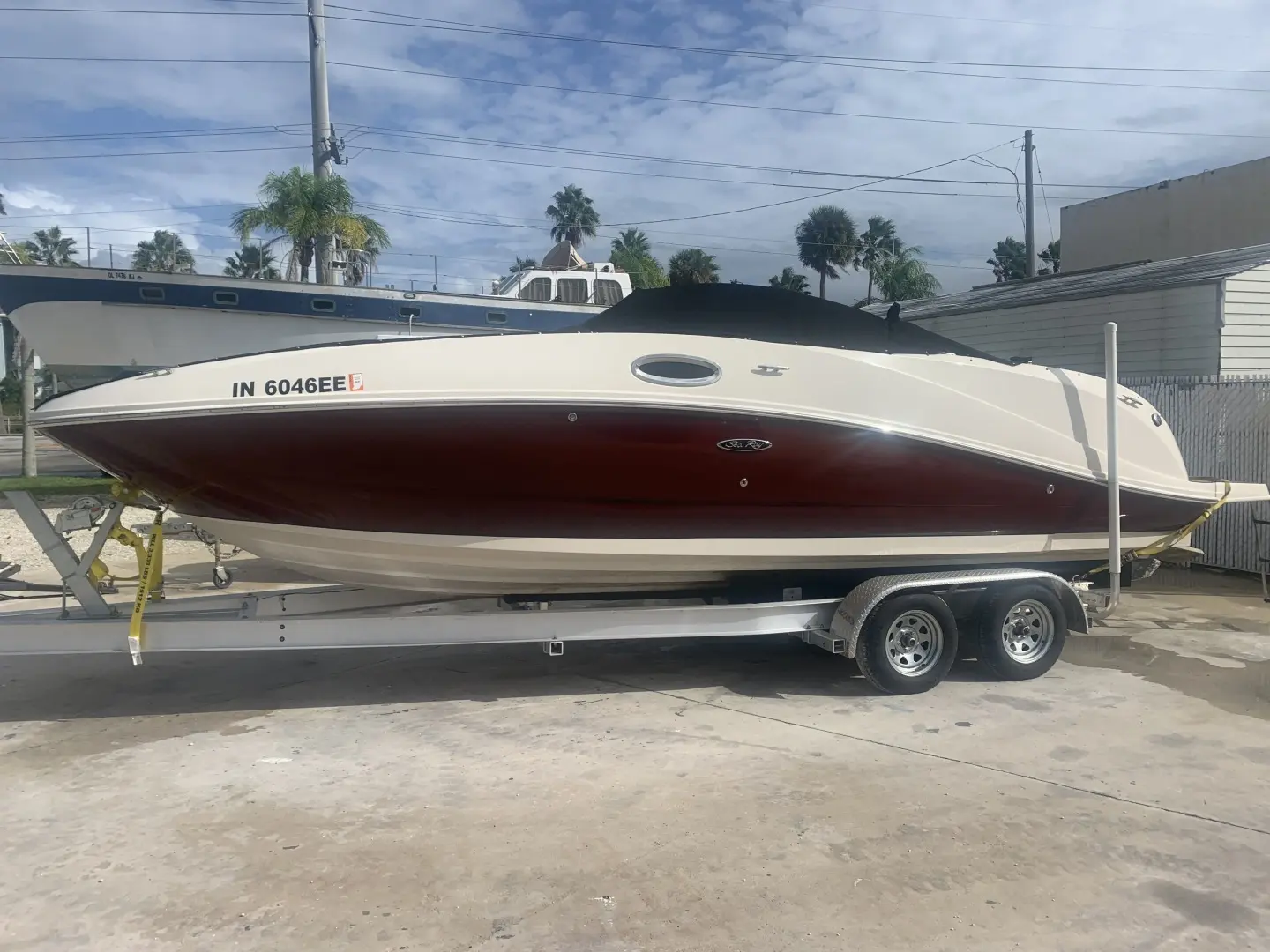 2007 Sea Ray 240 sundeck