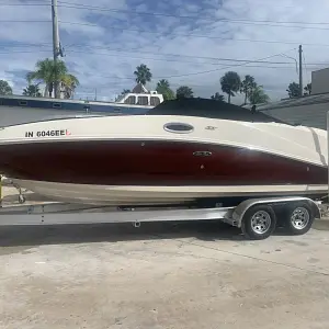 2007 Sea Ray 240 Sundeck