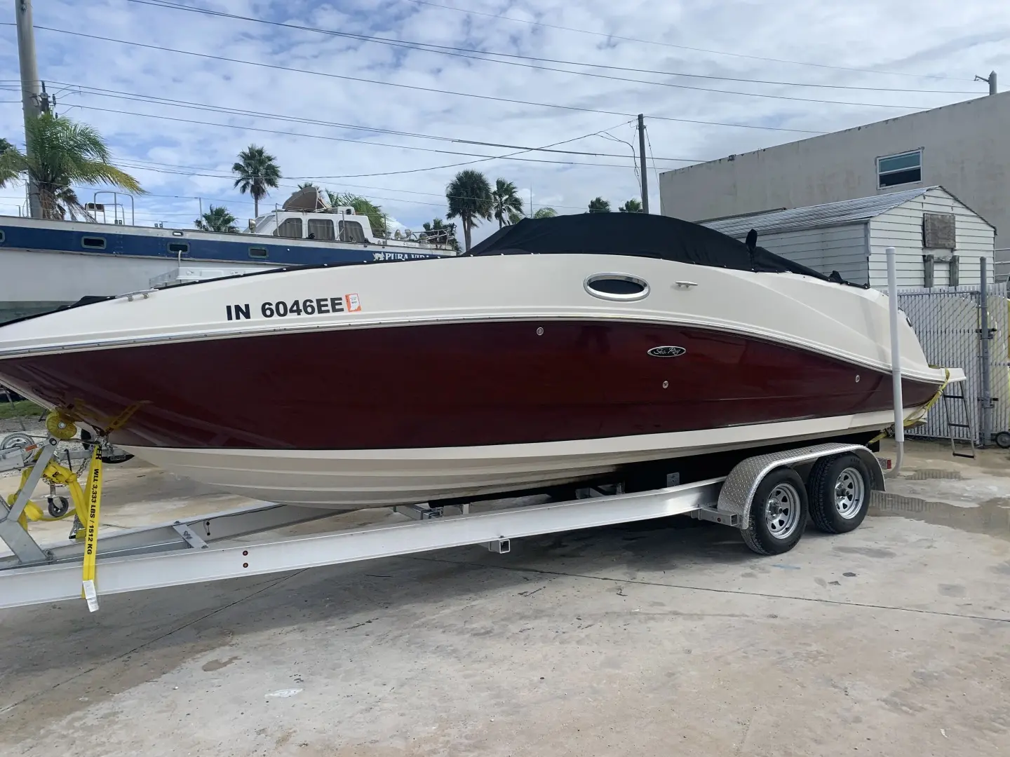 2007 Sea Ray 240 sundeck