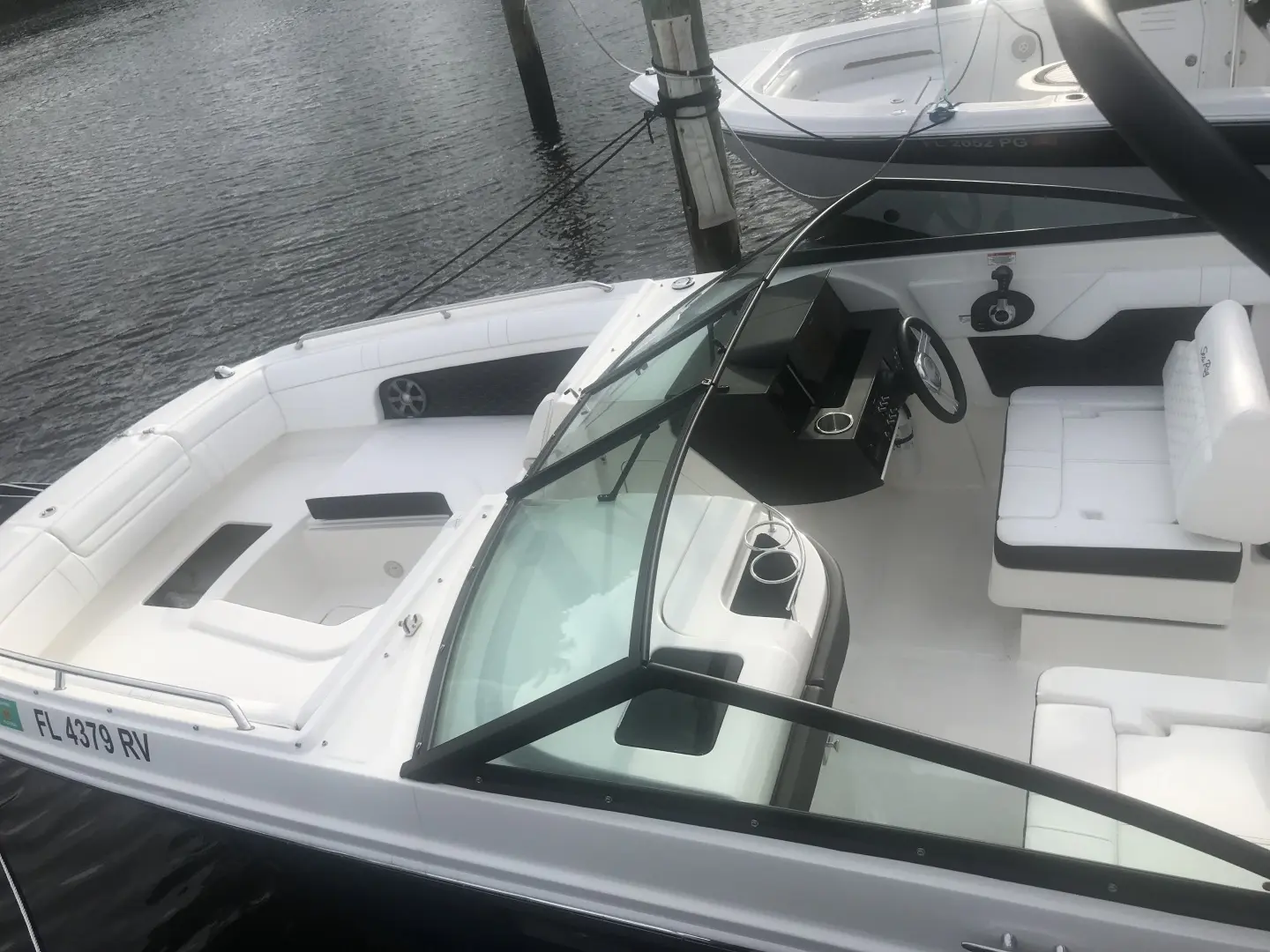 2019 Sea Ray sdx 270 ob