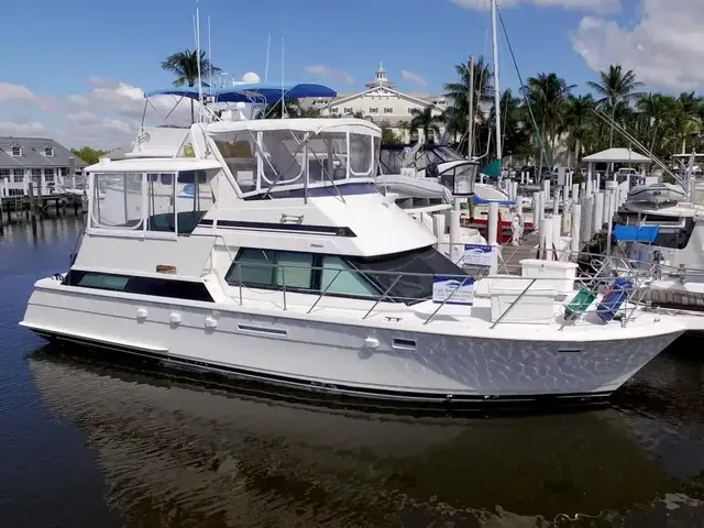 Hatteras 42 Cockpit Motor Yacht