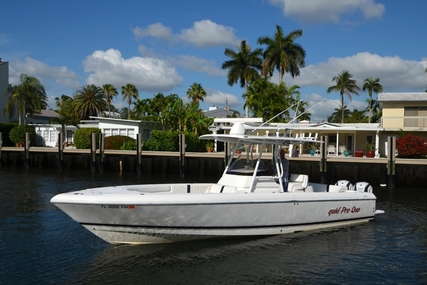 Intrepid 300 Center Console