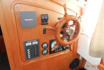 Classic Yachts Logan 33