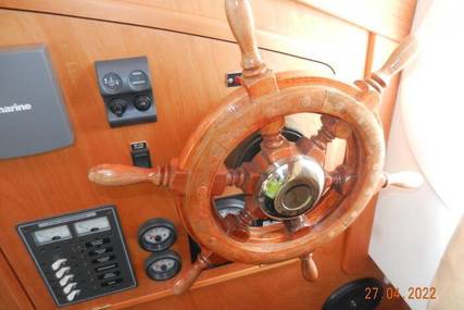 Classic Yachts Logan 33