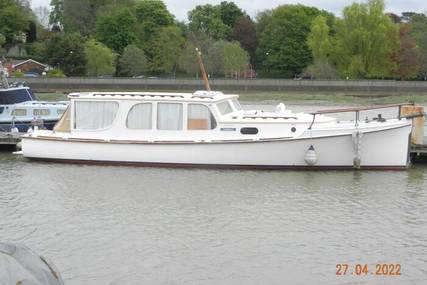 Classic Yachts Logan 33