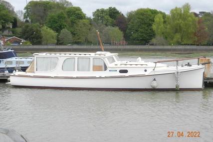 Classic Yachts Logan 33