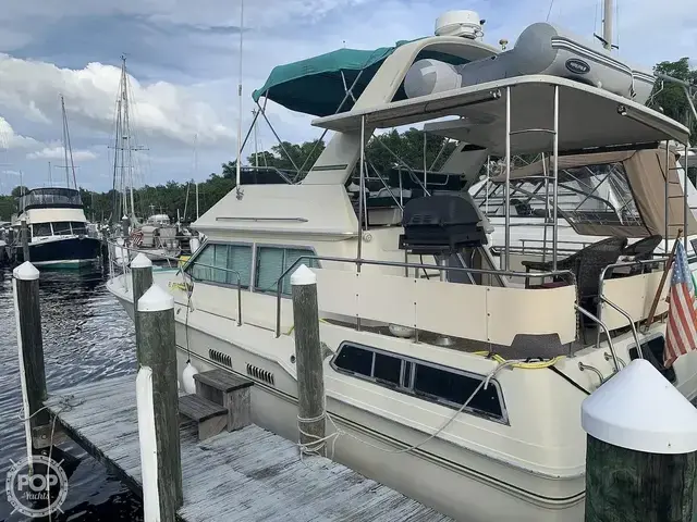 Sea Ray 355 Aft Cabin