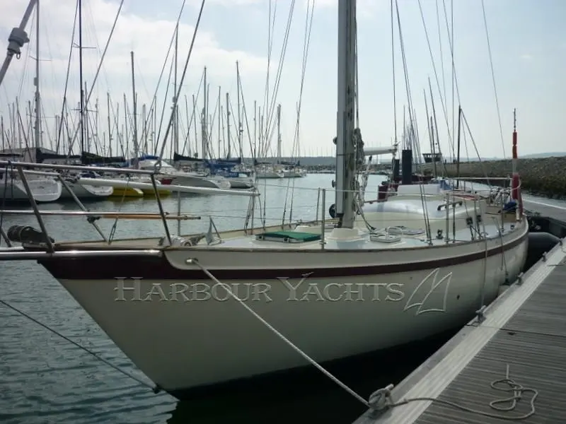 1984 Seafarer 35