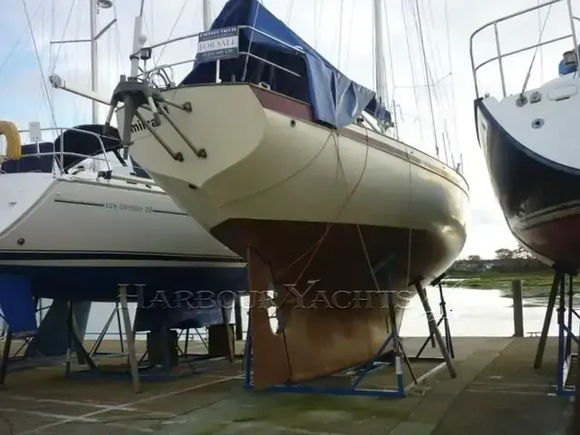 Tradewind 35