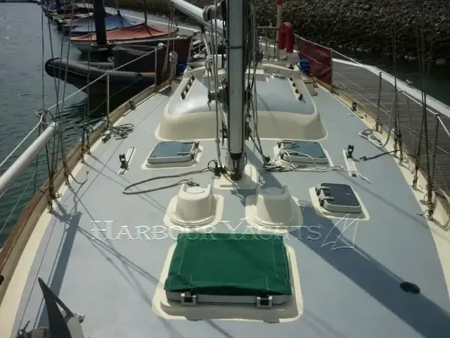 Tradewind 35