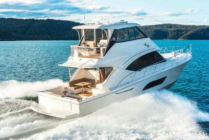 Riviera 57 Enclosed Flybridge