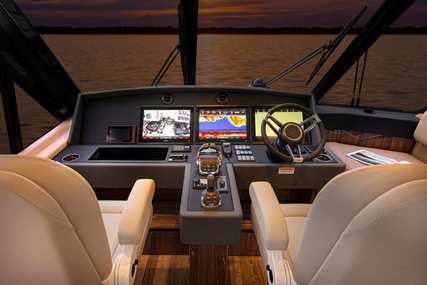 Riviera 57 Enclosed Flybridge