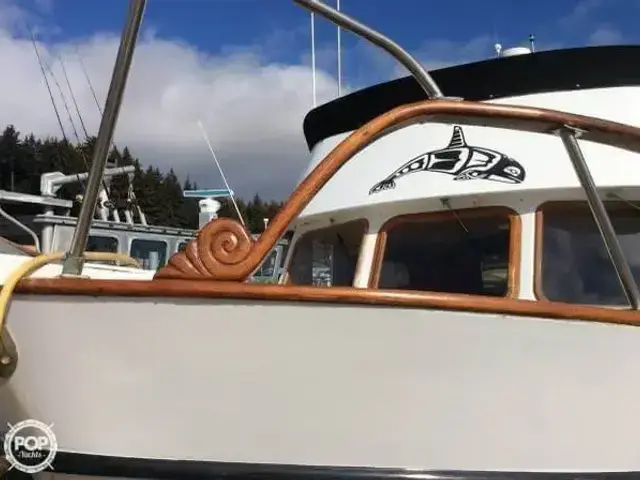 Davis Yachts Defever 41 Trawler