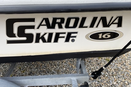 Carolina Skiff J16